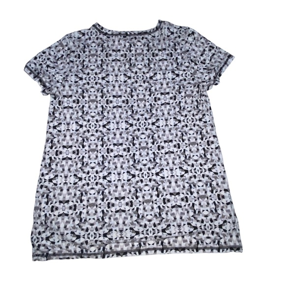 Liz Claiborne Wknd Abstract Geometric Multi-Colored Top - Women’s Large - Picture 9 of 12